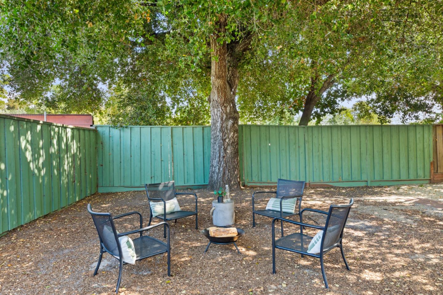 Detail Gallery Image 43 of 44 For 4163 Park Blvd, Palo Alto,  CA 94306 - 3 Beds | 2/1 Baths