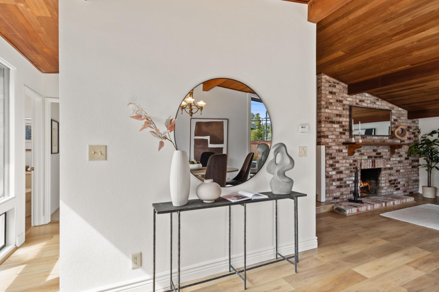 Detail Gallery Image 8 of 44 For 4163 Park Blvd, Palo Alto,  CA 94306 - 3 Beds | 2/1 Baths