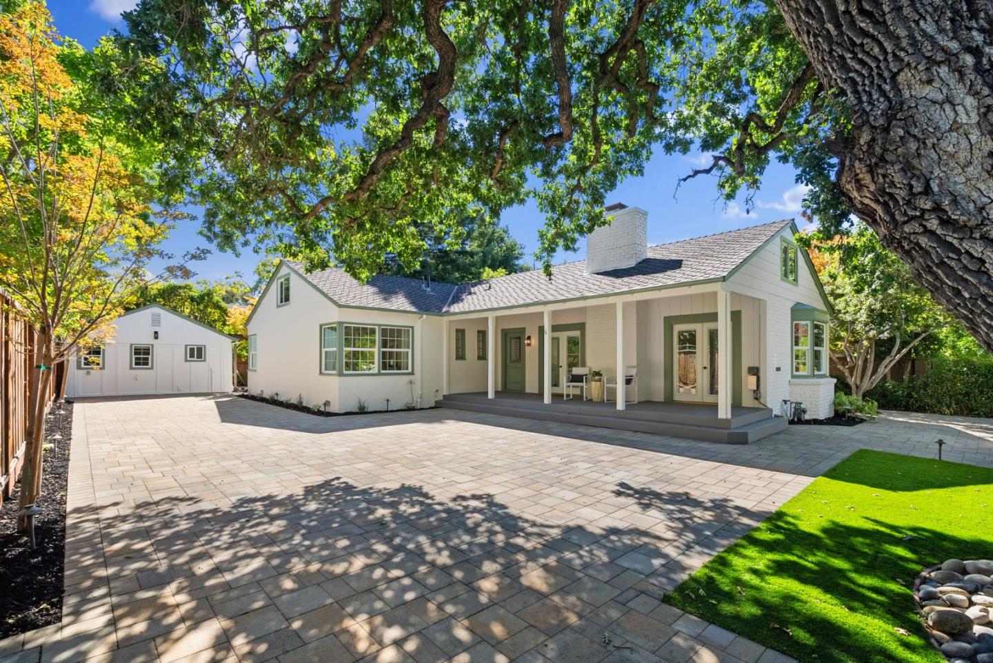 Detail Gallery Image 1 of 38 For 1730 Guinda St, Palo Alto,  CA 94303 - 3 Beds | 3 Baths