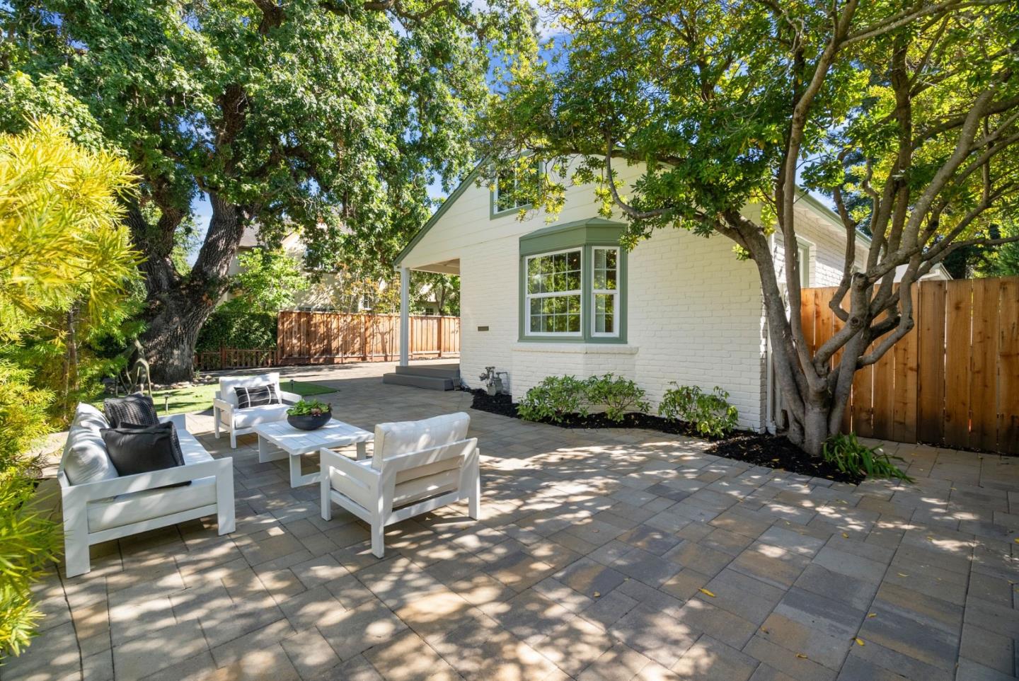 Detail Gallery Image 29 of 38 For 1730 Guinda St, Palo Alto,  CA 94303 - 3 Beds | 3 Baths