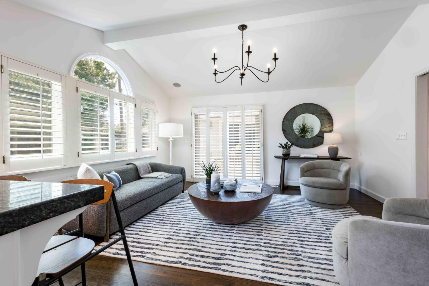 Detail Gallery Image 11 of 26 For 1470 Channing Ave, Palo Alto,  CA 94301 - 3 Beds | 2 Baths