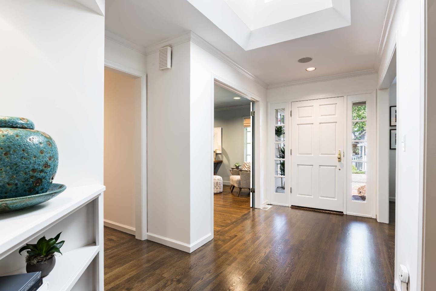 Detail Gallery Image 3 of 26 For 1470 Channing Ave, Palo Alto,  CA 94301 - 3 Beds | 2 Baths