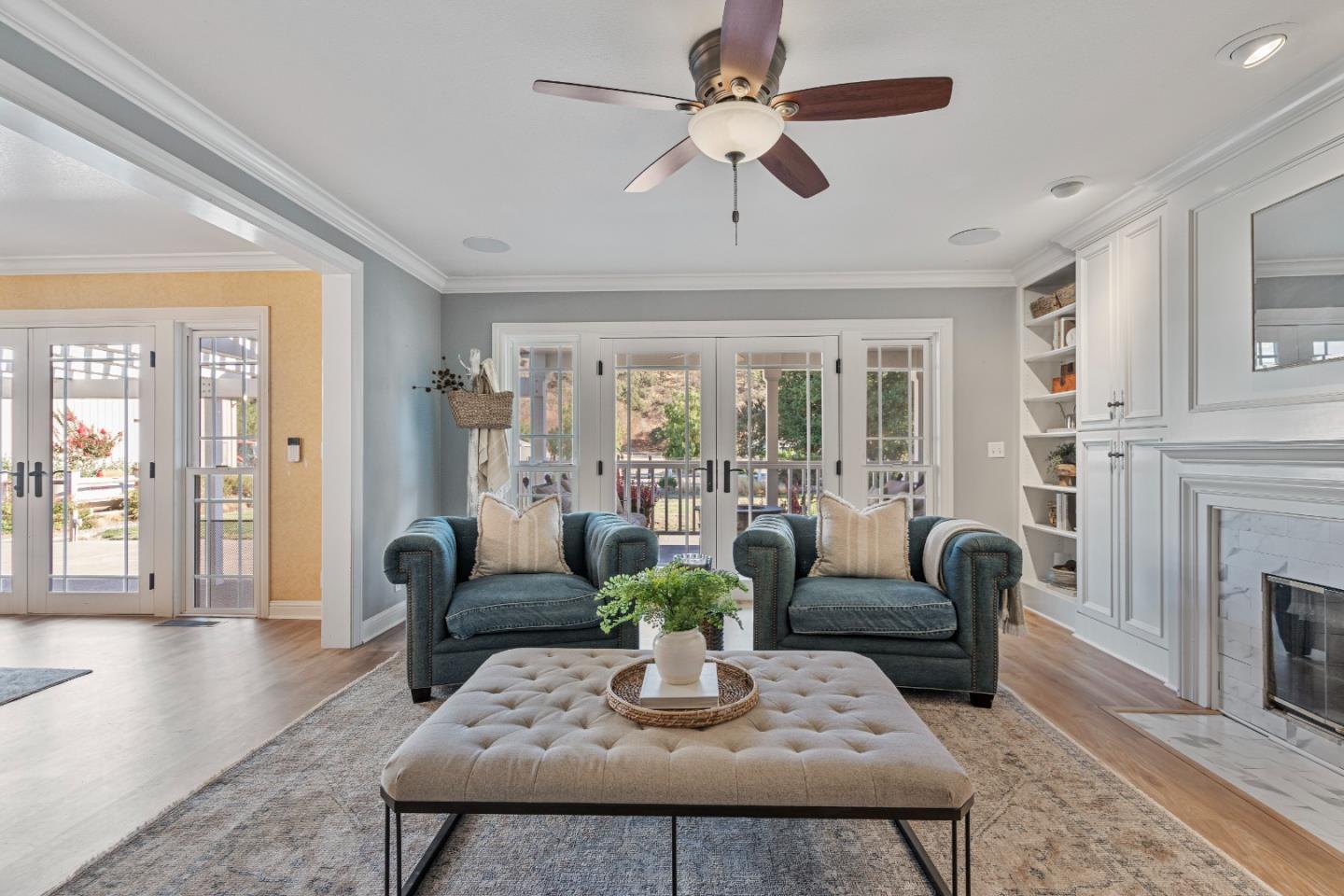 Detail Gallery Image 15 of 85 For 6840 Southside Rd, Hollister,  CA 95023 - 3 Beds | 2/1 Baths