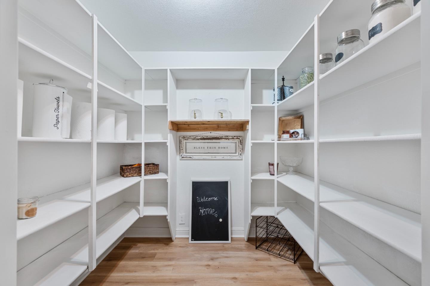 Detail Gallery Image 23 of 85 For 6840 Southside Rd, Hollister,  CA 95023 - 3 Beds | 2/1 Baths