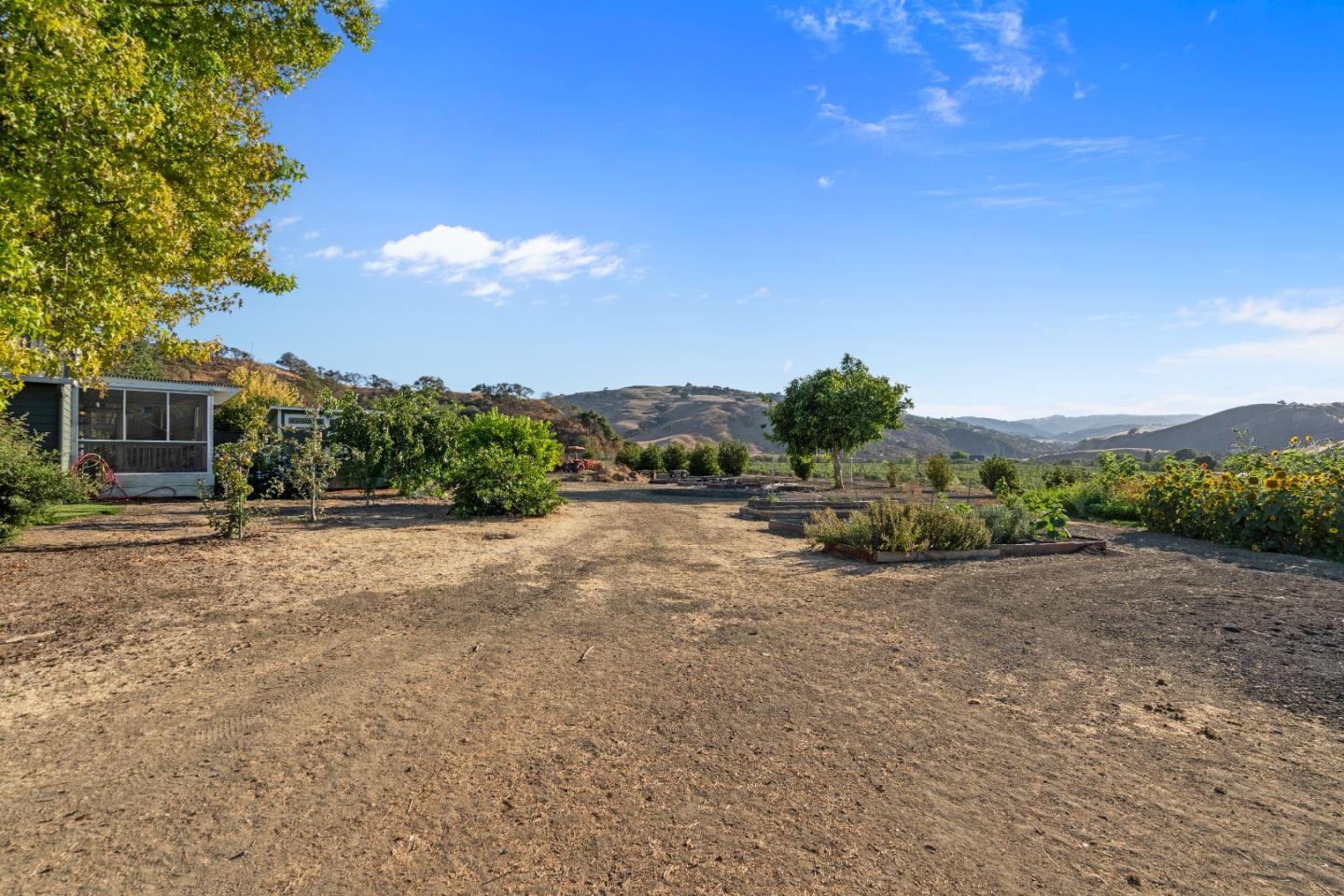 Detail Gallery Image 51 of 85 For 6840 Southside Rd, Hollister,  CA 95023 - 3 Beds | 2/1 Baths