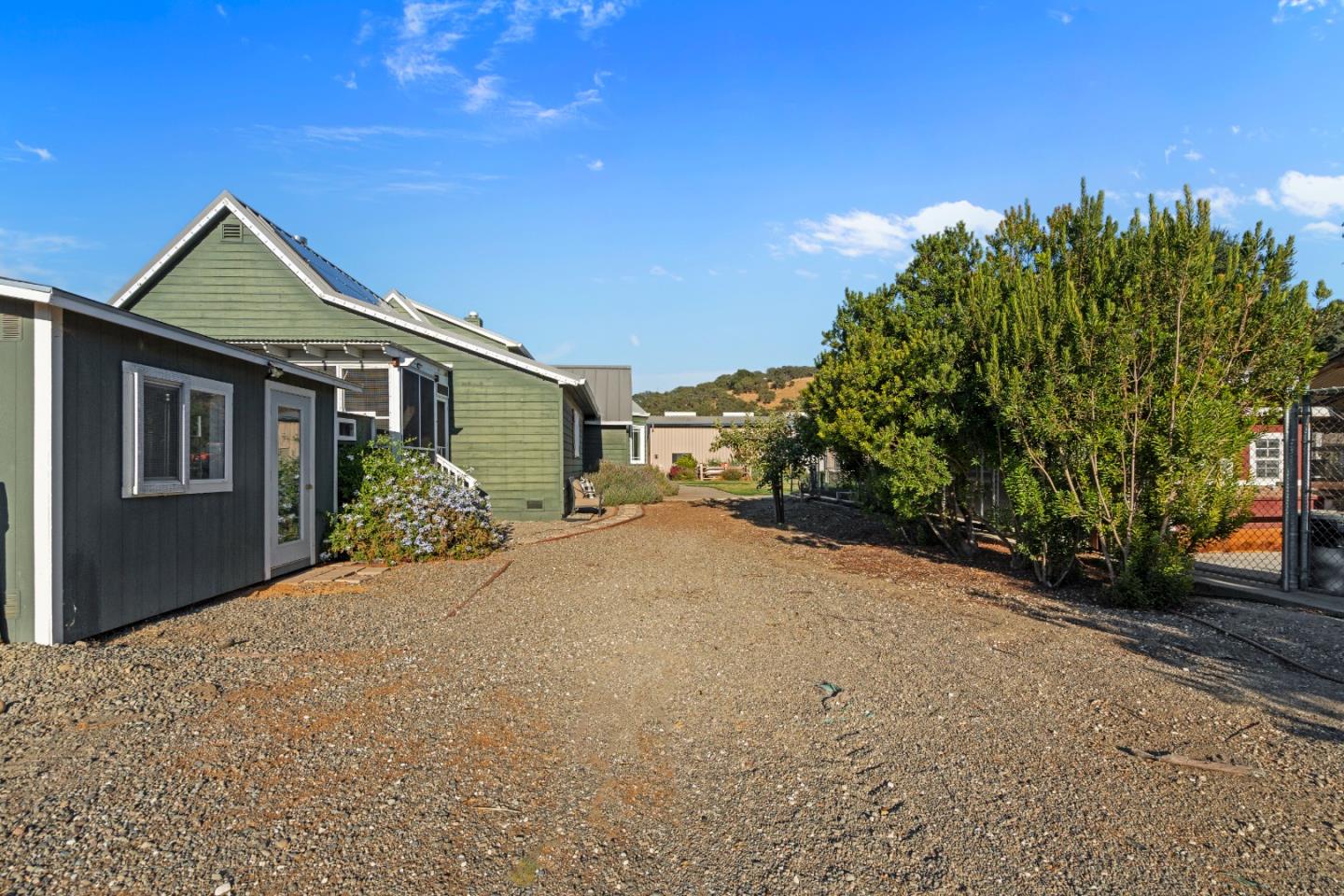 Detail Gallery Image 52 of 85 For 6840 Southside Rd, Hollister,  CA 95023 - 3 Beds | 2/1 Baths