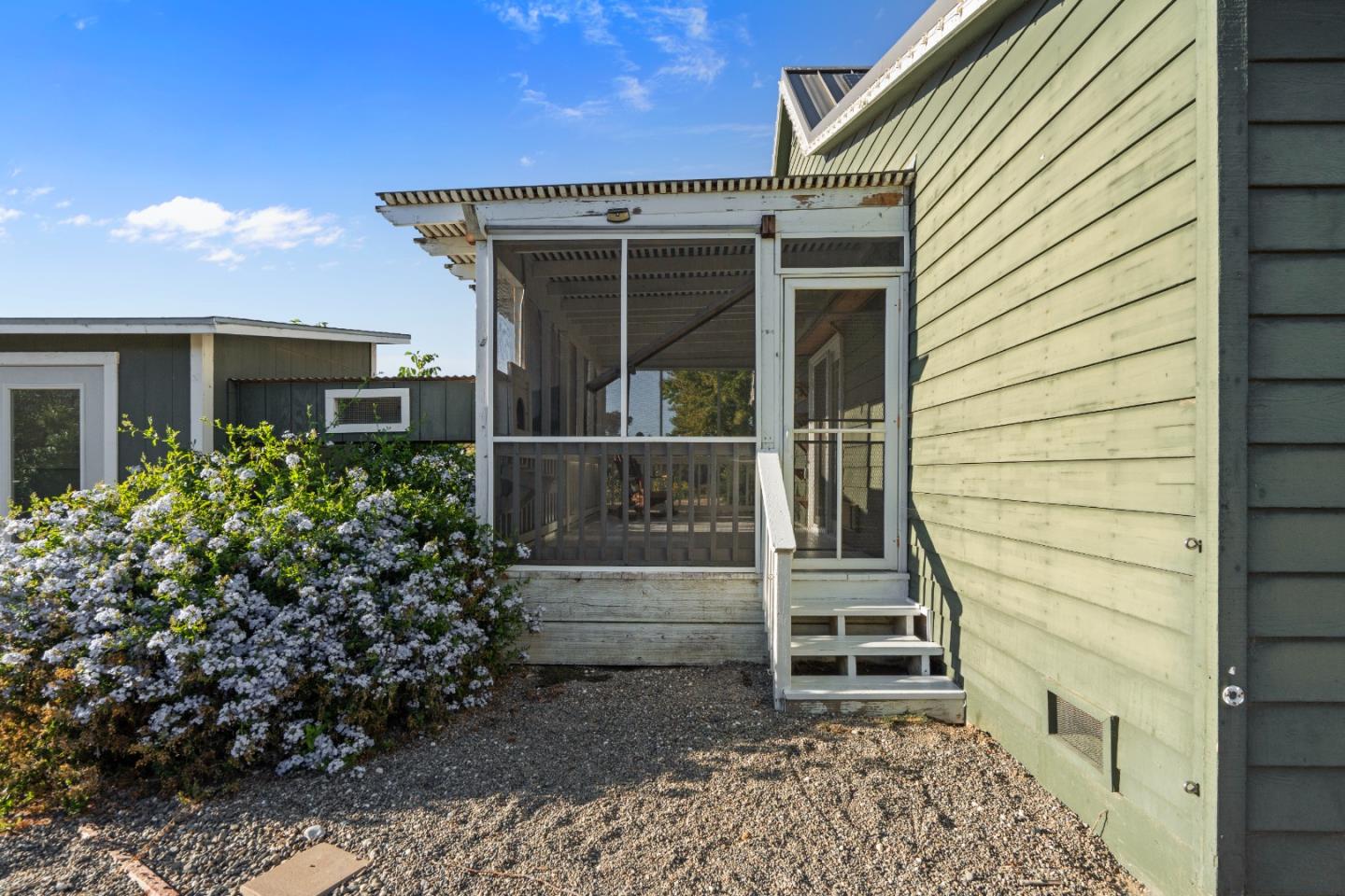 Detail Gallery Image 54 of 85 For 6840 Southside Rd, Hollister,  CA 95023 - 3 Beds | 2/1 Baths