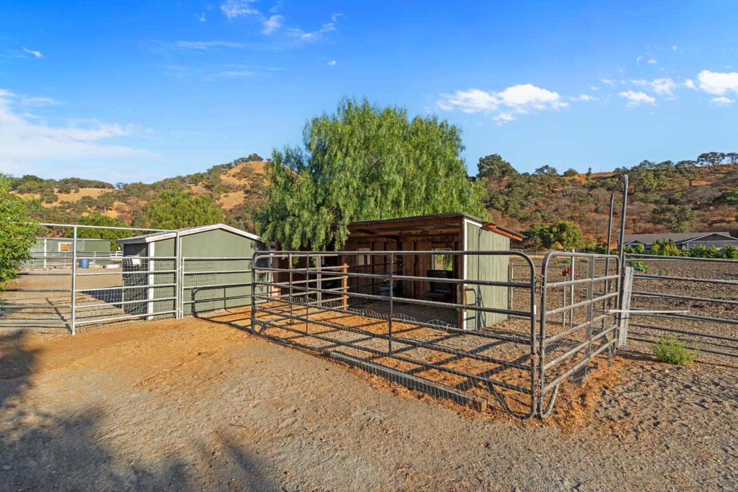 Detail Gallery Image 60 of 85 For 6840 Southside Rd, Hollister,  CA 95023 - 3 Beds | 2/1 Baths
