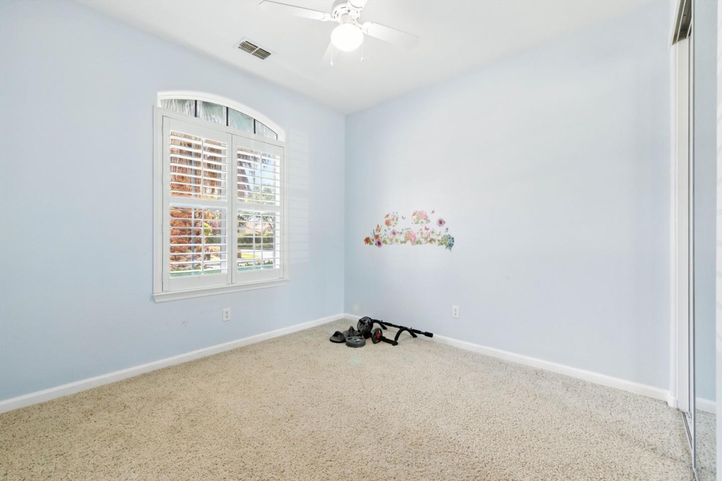 Detail Gallery Image 19 of 33 For 10294 Stoecker Way, Elk Grove,  CA 95757 - 4 Beds | 2 Baths