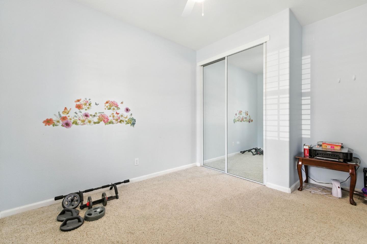 Detail Gallery Image 20 of 33 For 10294 Stoecker Way, Elk Grove,  CA 95757 - 4 Beds | 2 Baths