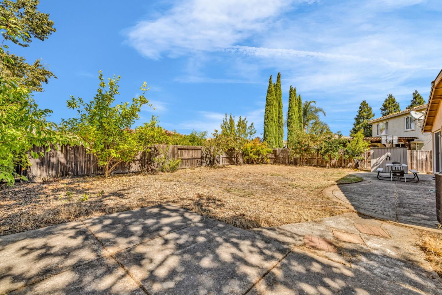 Detail Gallery Image 31 of 33 For 10294 Stoecker Way, Elk Grove,  CA 95757 - 4 Beds | 2 Baths