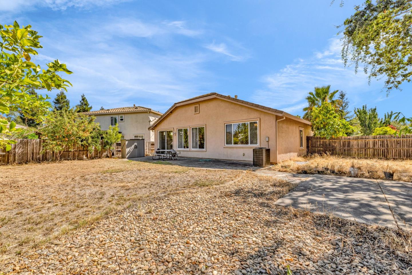 Detail Gallery Image 33 of 33 For 10294 Stoecker Way, Elk Grove,  CA 95757 - 4 Beds | 2 Baths