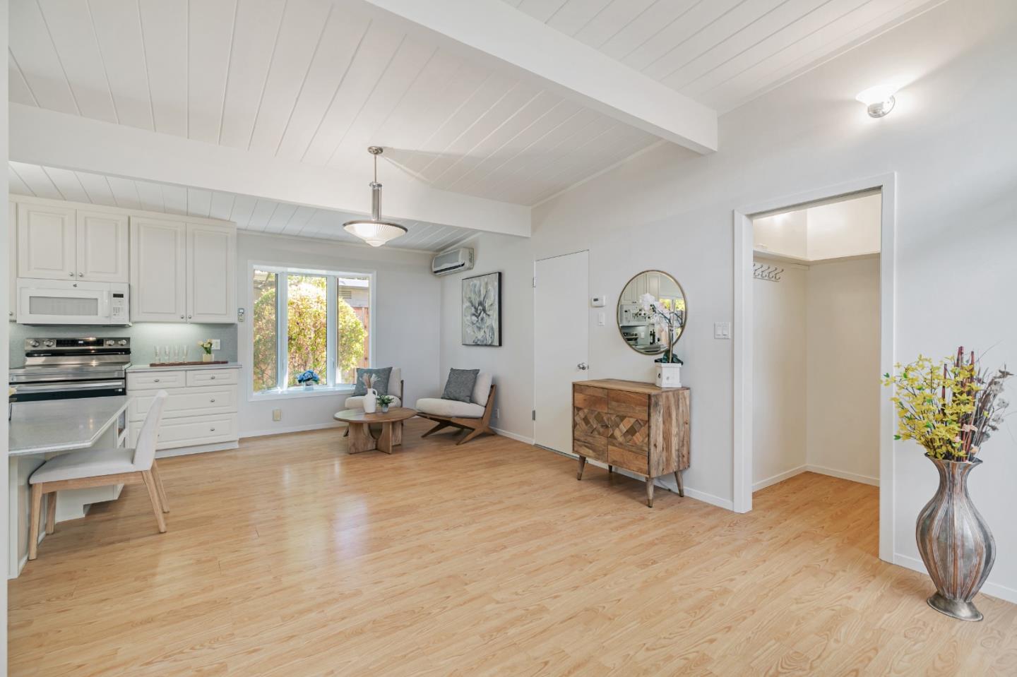 Detail Gallery Image 15 of 49 For 1156 Shenandoah Dr, Sunnyvale,  CA 94087 - 4 Beds | 2 Baths