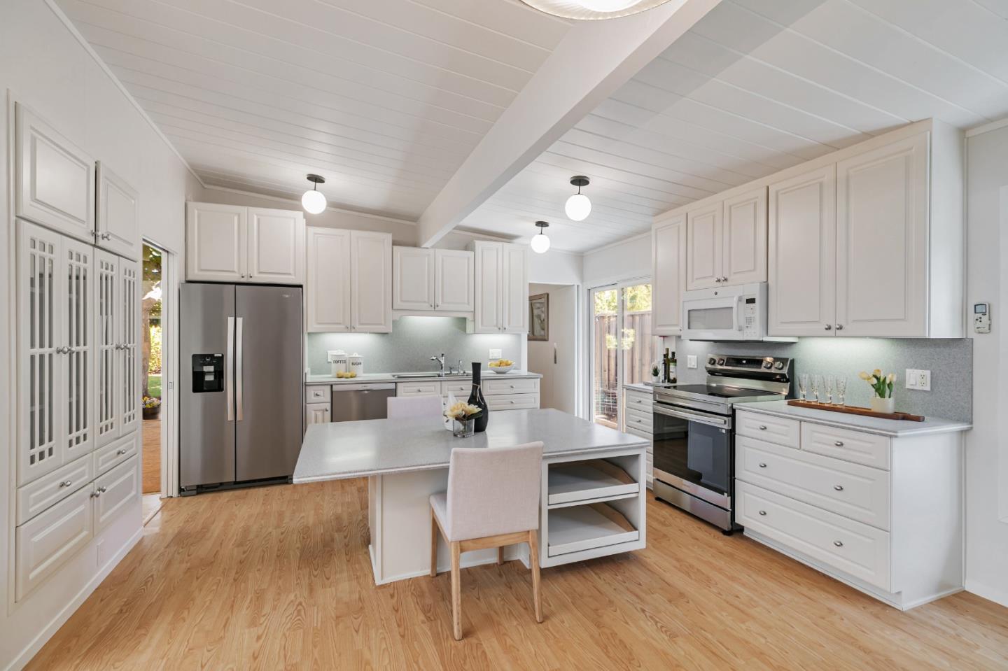 Detail Gallery Image 16 of 49 For 1156 Shenandoah Dr, Sunnyvale,  CA 94087 - 4 Beds | 2 Baths