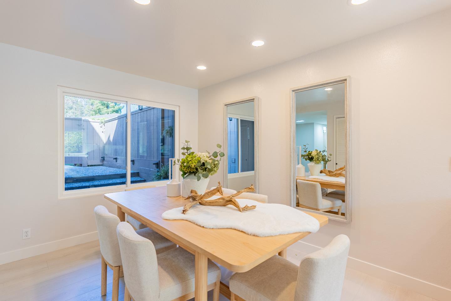 Detail Gallery Image 14 of 55 For 10178 Ridgeway Dr, Cupertino,  CA 95014 - 4 Beds | 2/1 Baths