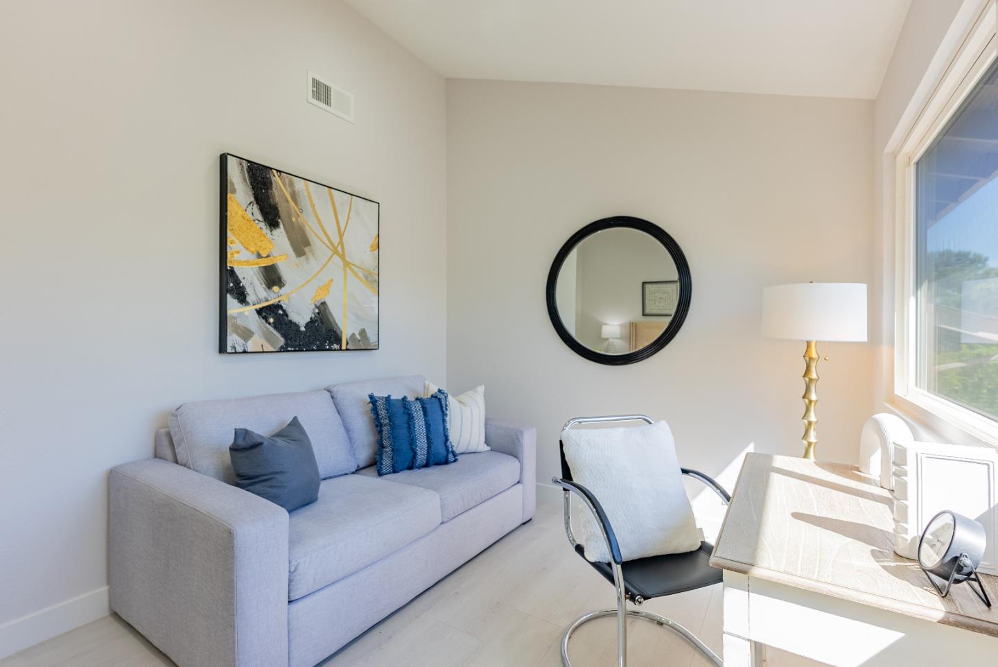 Detail Gallery Image 18 of 55 For 10178 Ridgeway Dr, Cupertino,  CA 95014 - 4 Beds | 2/1 Baths