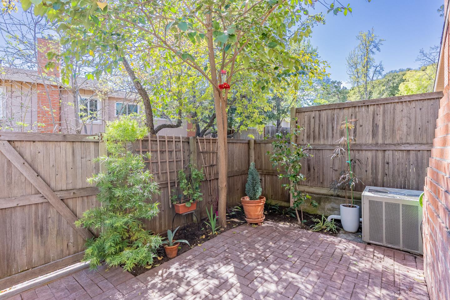 Detail Gallery Image 37 of 55 For 10178 Ridgeway Dr, Cupertino,  CA 95014 - 4 Beds | 2/1 Baths
