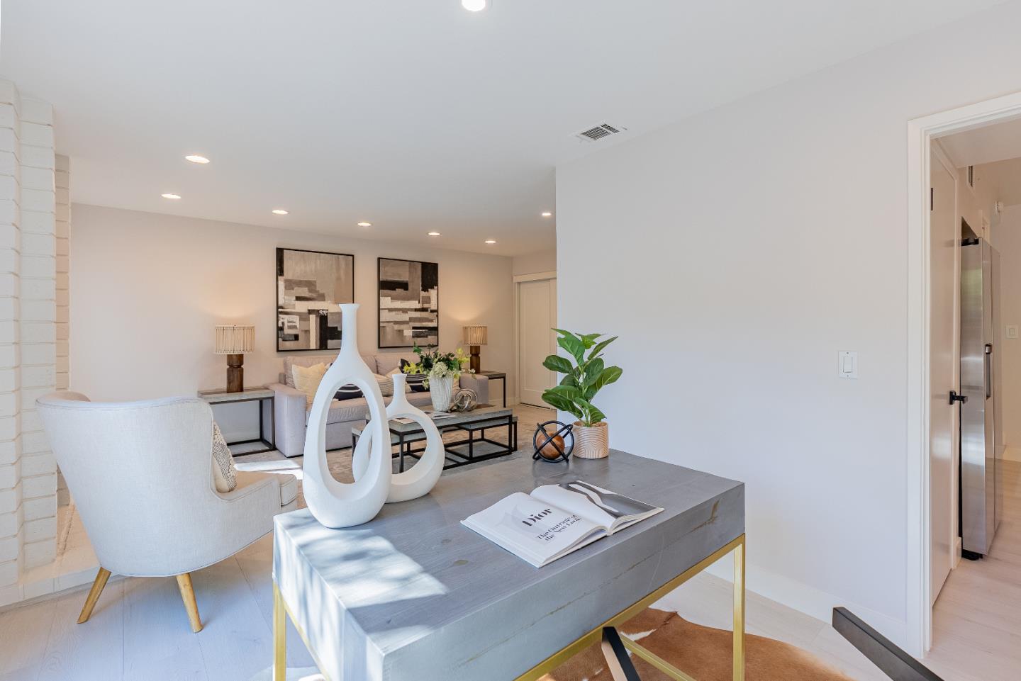 Detail Gallery Image 8 of 55 For 10178 Ridgeway Dr, Cupertino,  CA 95014 - 4 Beds | 2/1 Baths