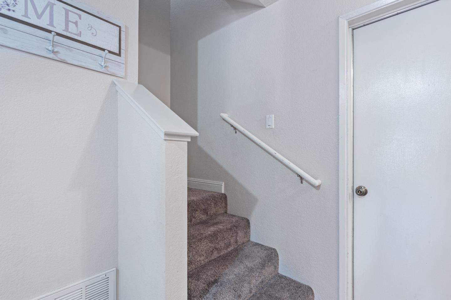Detail Gallery Image 11 of 43 For 1411 Squire Ct, Hollister,  CA 95023 - 3 Beds | 2 Baths