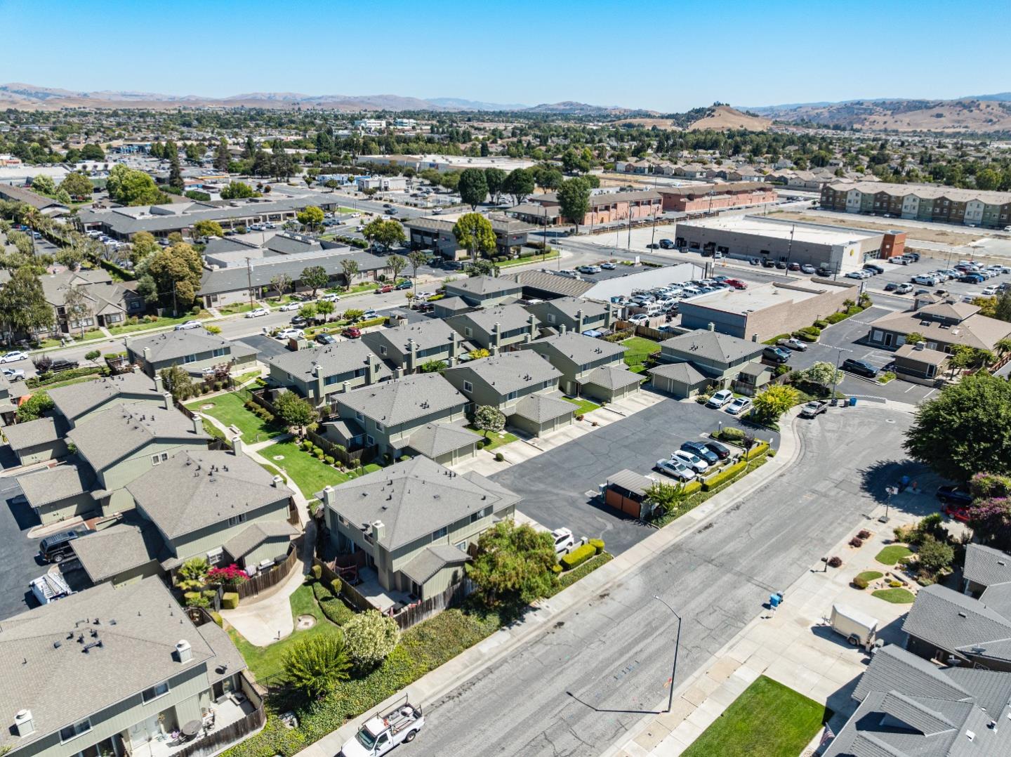 Detail Gallery Image 36 of 43 For 1411 Squire Ct, Hollister,  CA 95023 - 3 Beds | 2 Baths