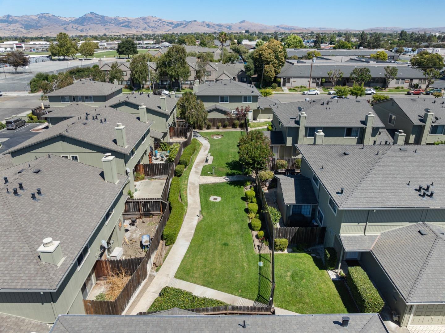 Detail Gallery Image 41 of 43 For 1411 Squire Ct, Hollister,  CA 95023 - 3 Beds | 2 Baths