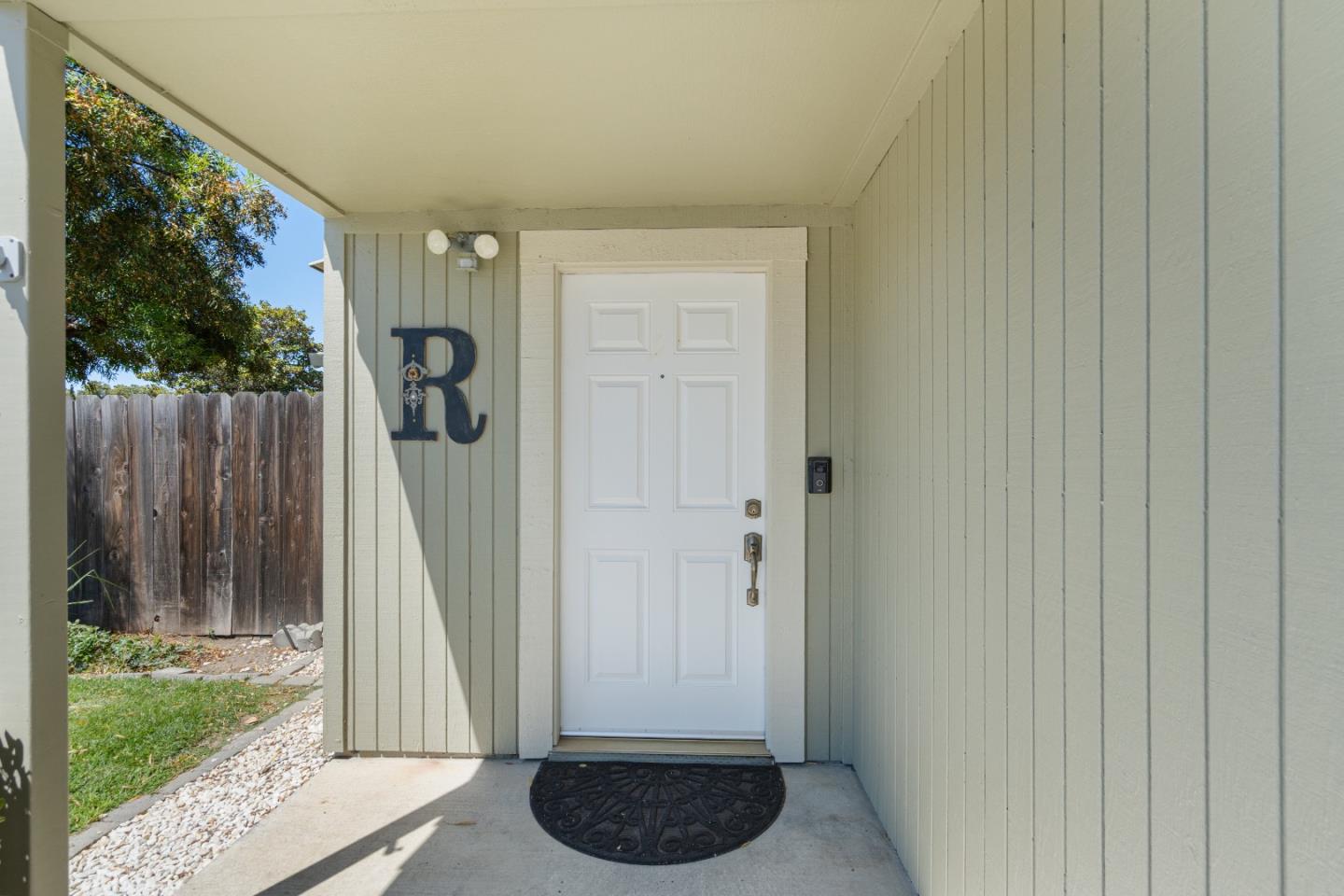 Detail Gallery Image 7 of 43 For 1411 Squire Ct, Hollister,  CA 95023 - 3 Beds | 2 Baths