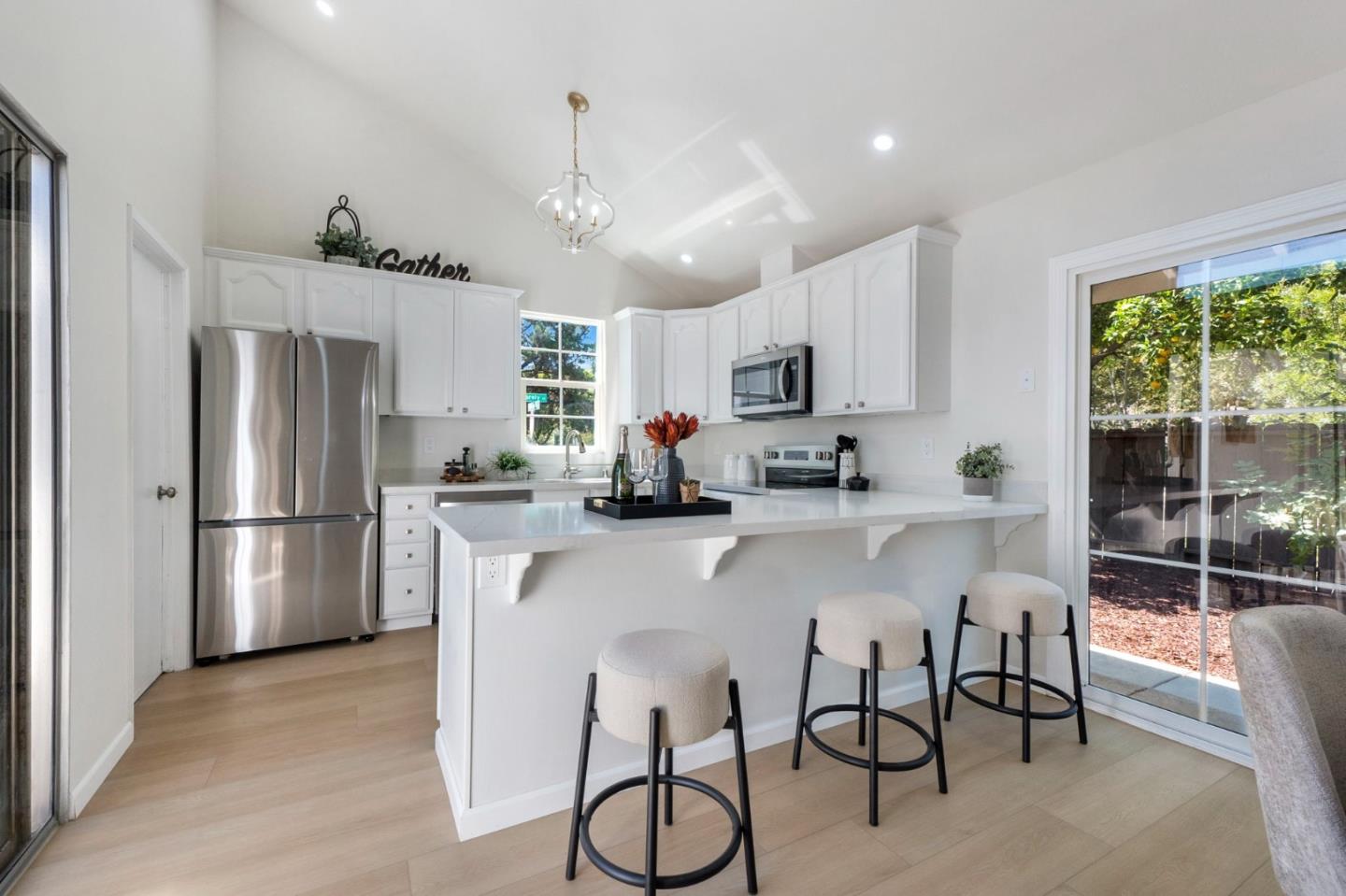 Detail Gallery Image 3 of 50 For 1157 Morely Ct, San Jose,  CA 95122 - 4 Beds | 2 Baths