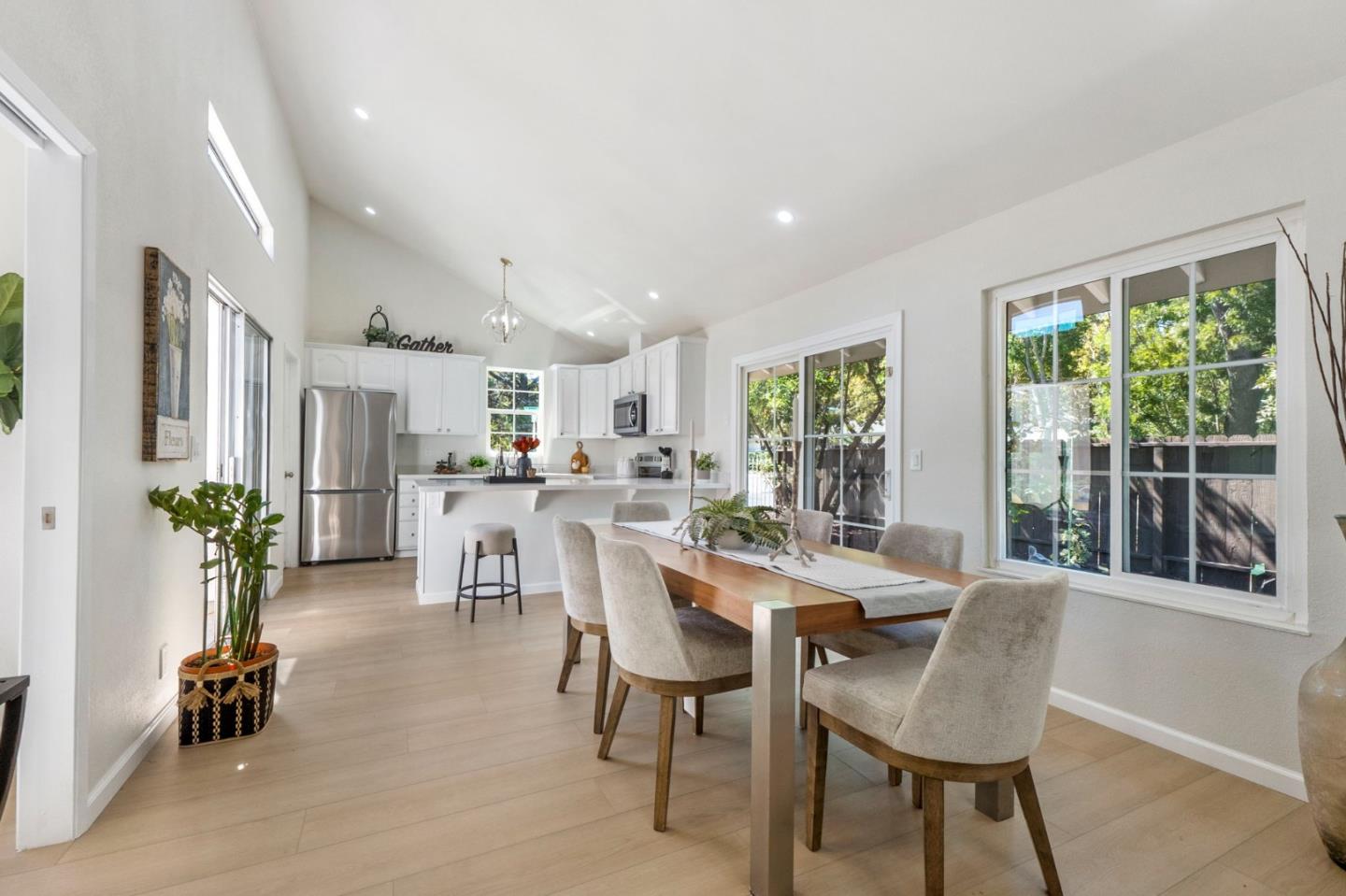 Detail Gallery Image 7 of 50 For 1157 Morely Ct, San Jose,  CA 95122 - 4 Beds | 2 Baths