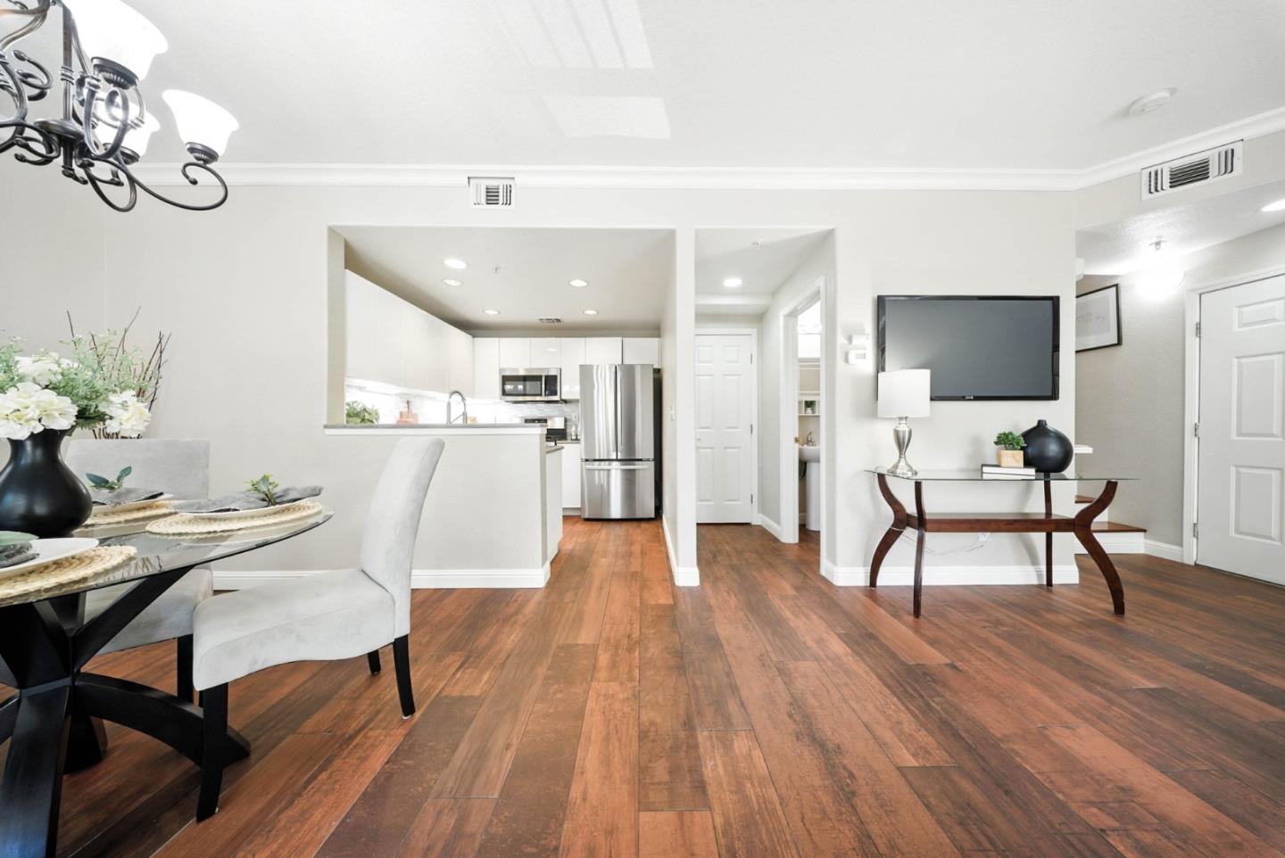 Detail Gallery Image 7 of 42 For 546 Marble Arch Ave, San Jose,  CA 95136 - 2 Beds | 2/1 Baths