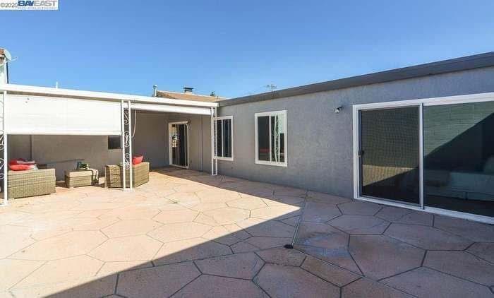 Detail Gallery Image 5 of 6 For 33215 Lake Champlain Ct, Fremont,  CA 94555 - 3 Beds | 2 Baths