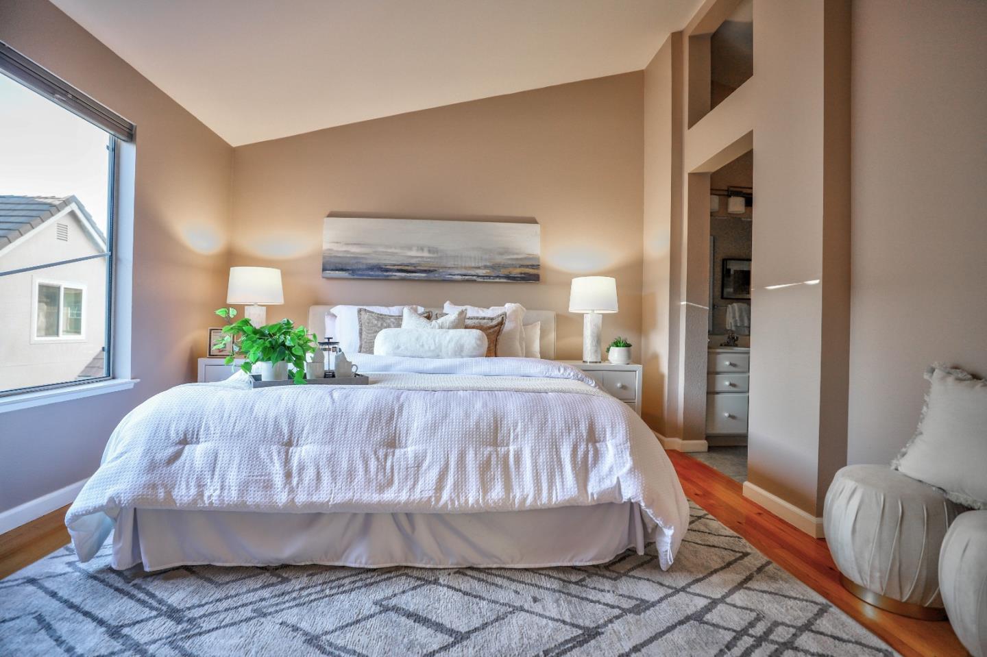 Detail Gallery Image 28 of 51 For 355 Snyder Ln, Mountain View,  CA 94043 - 3 Beds | 2/1 Baths