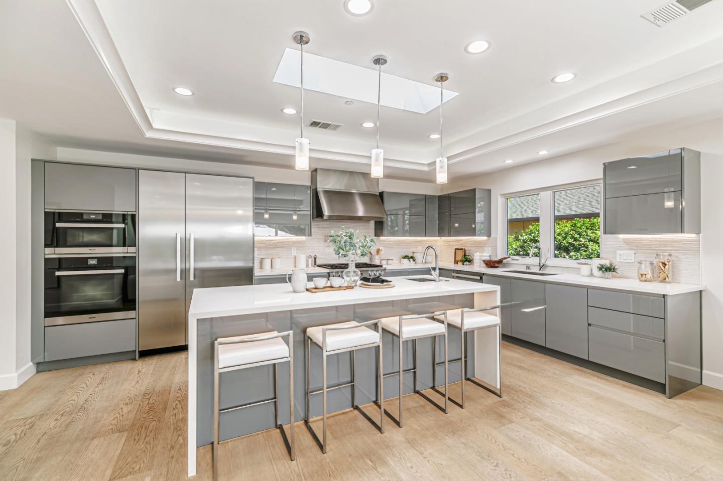 Detail Gallery Image 13 of 42 For 7924 August Ln, Cupertino,  CA 95014 - 4 Beds | 3/1 Baths