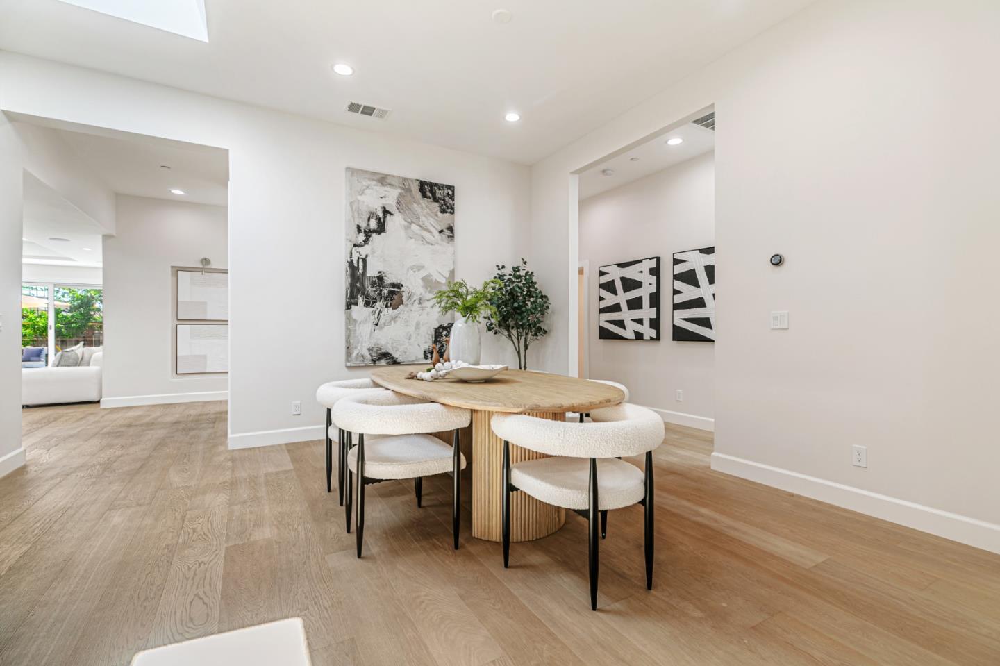 Detail Gallery Image 17 of 42 For 7924 August Ln, Cupertino,  CA 95014 - 4 Beds | 3/1 Baths
