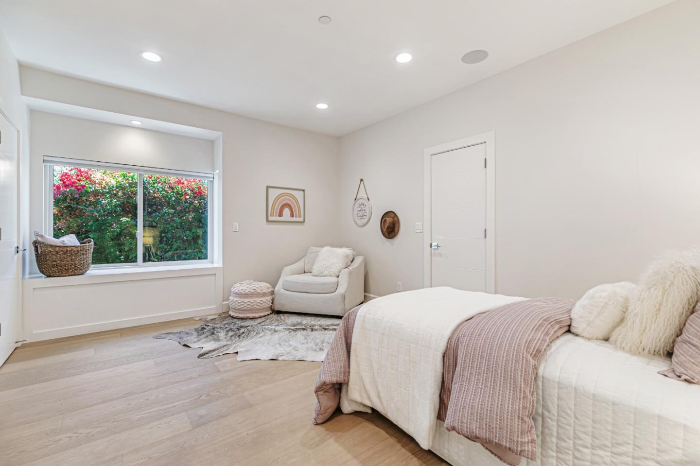 Detail Gallery Image 24 of 42 For 7924 August Ln, Cupertino,  CA 95014 - 4 Beds | 3/1 Baths