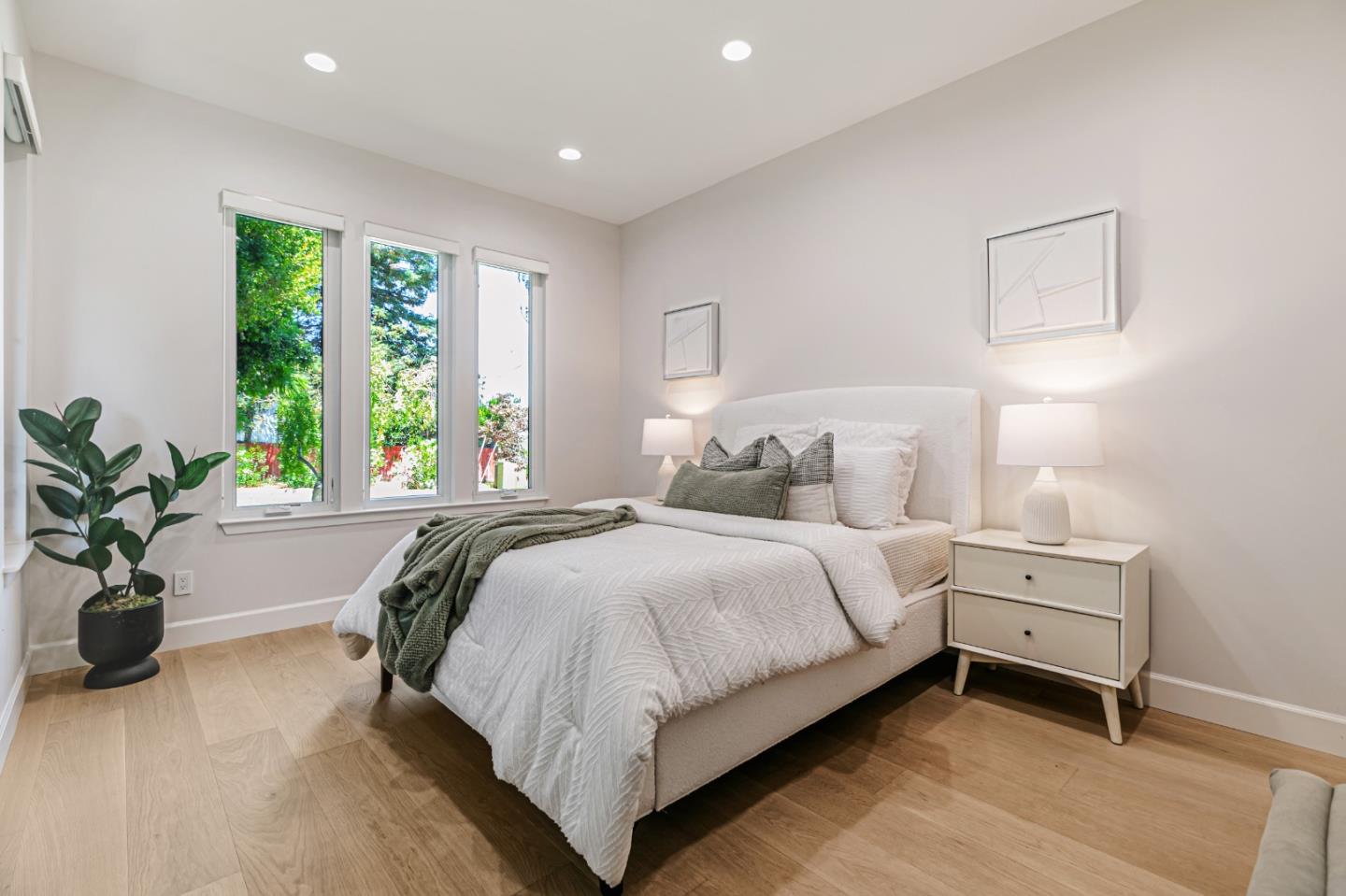 Detail Gallery Image 27 of 42 For 7924 August Ln, Cupertino,  CA 95014 - 4 Beds | 3/1 Baths