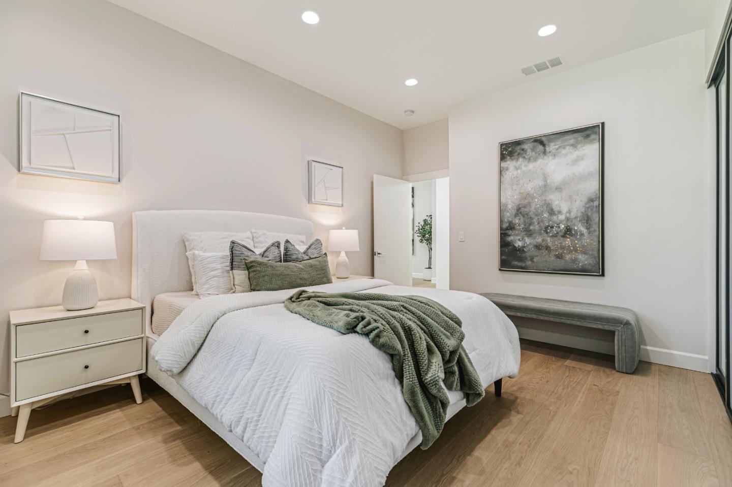 Detail Gallery Image 28 of 42 For 7924 August Ln, Cupertino,  CA 95014 - 4 Beds | 3/1 Baths