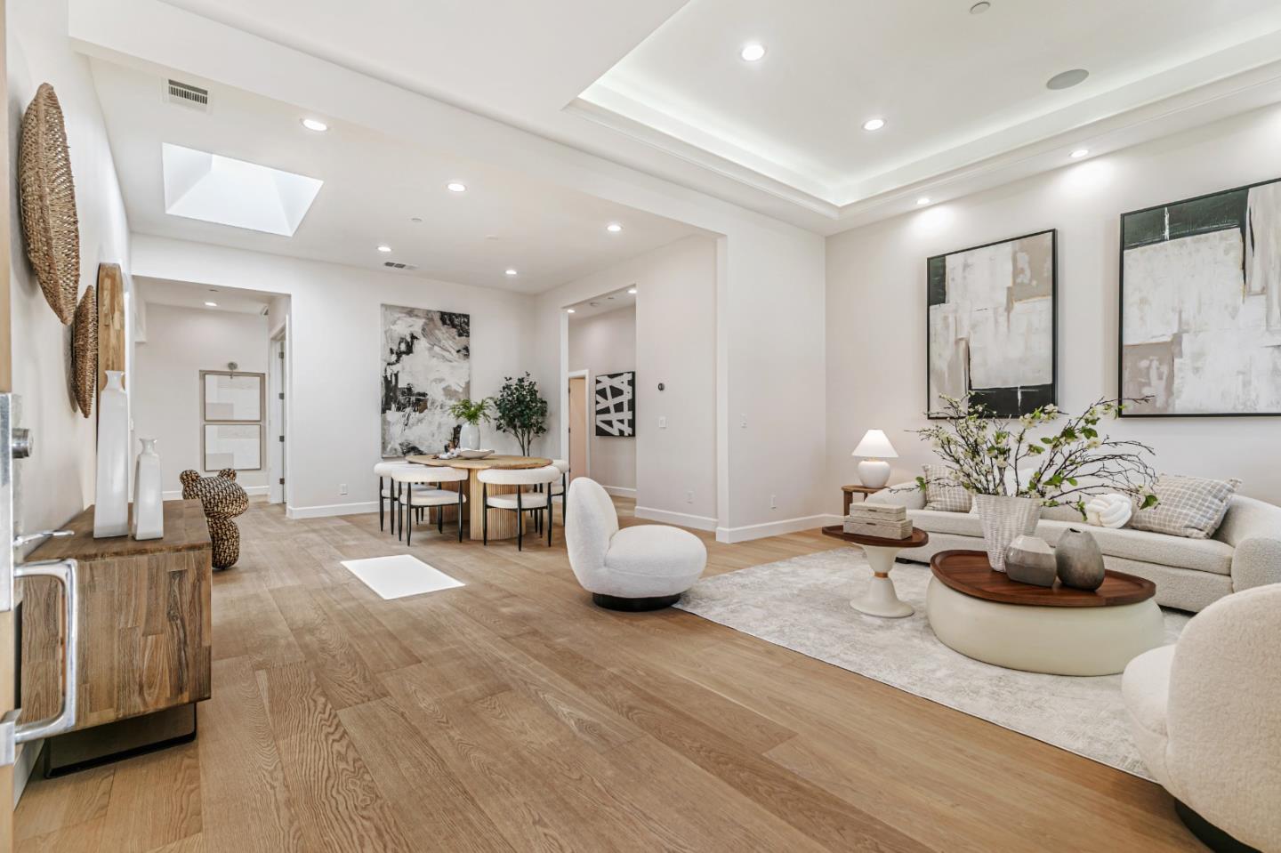 Detail Gallery Image 4 of 42 For 7924 August Ln, Cupertino,  CA 95014 - 4 Beds | 3/1 Baths