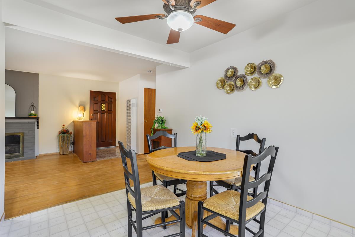 Detail Gallery Image 18 of 30 For 2139 Calabazas Blvd, Santa Clara,  CA 95051 - 3 Beds | 2 Baths