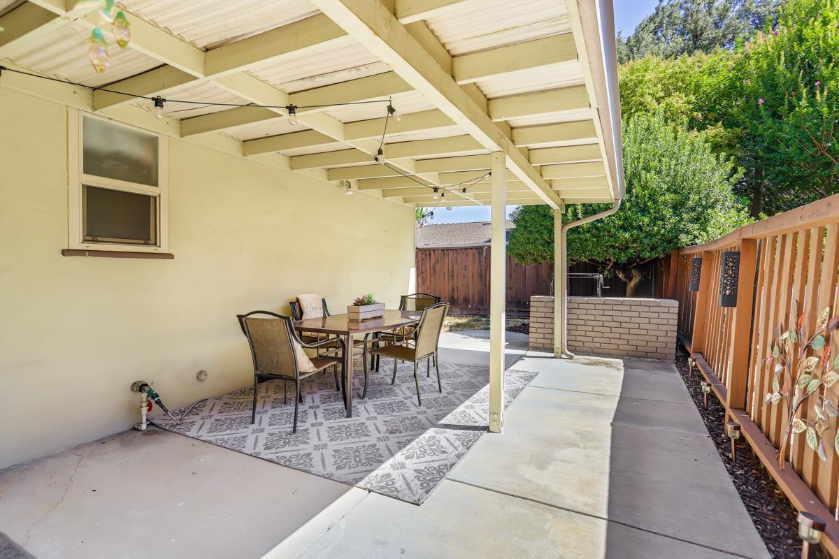 Detail Gallery Image 27 of 30 For 2139 Calabazas Blvd, Santa Clara,  CA 95051 - 3 Beds | 2 Baths