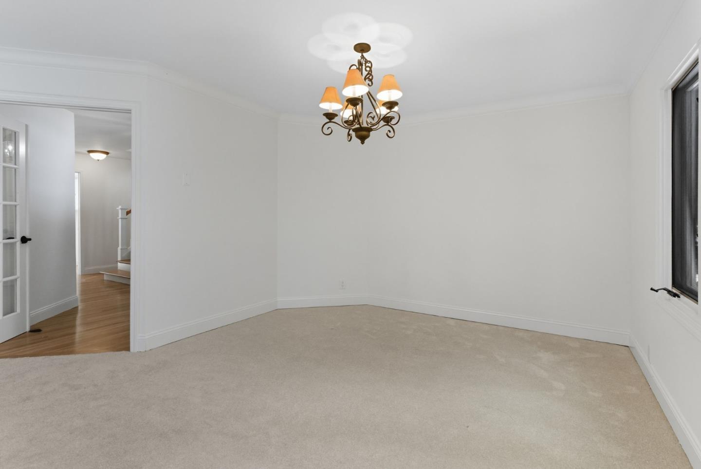 Detail Gallery Image 12 of 46 For 23489 Hutchinson Rd, Los Gatos,  CA 95033 - 4 Beds | 2/1 Baths