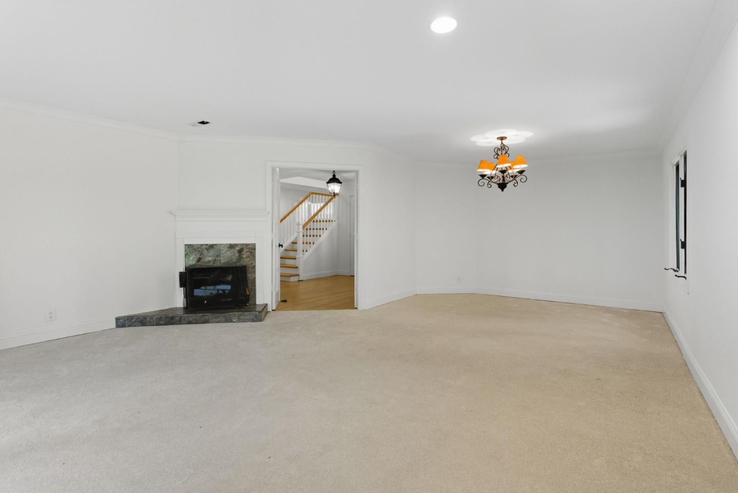 Detail Gallery Image 13 of 46 For 23489 Hutchinson Rd, Los Gatos,  CA 95033 - 4 Beds | 2/1 Baths