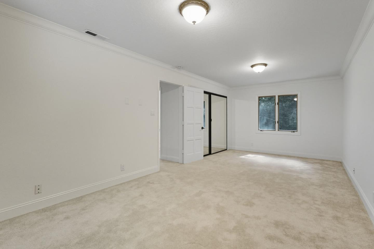 Detail Gallery Image 21 of 46 For 23489 Hutchinson Rd, Los Gatos,  CA 95033 - 4 Beds | 2/1 Baths