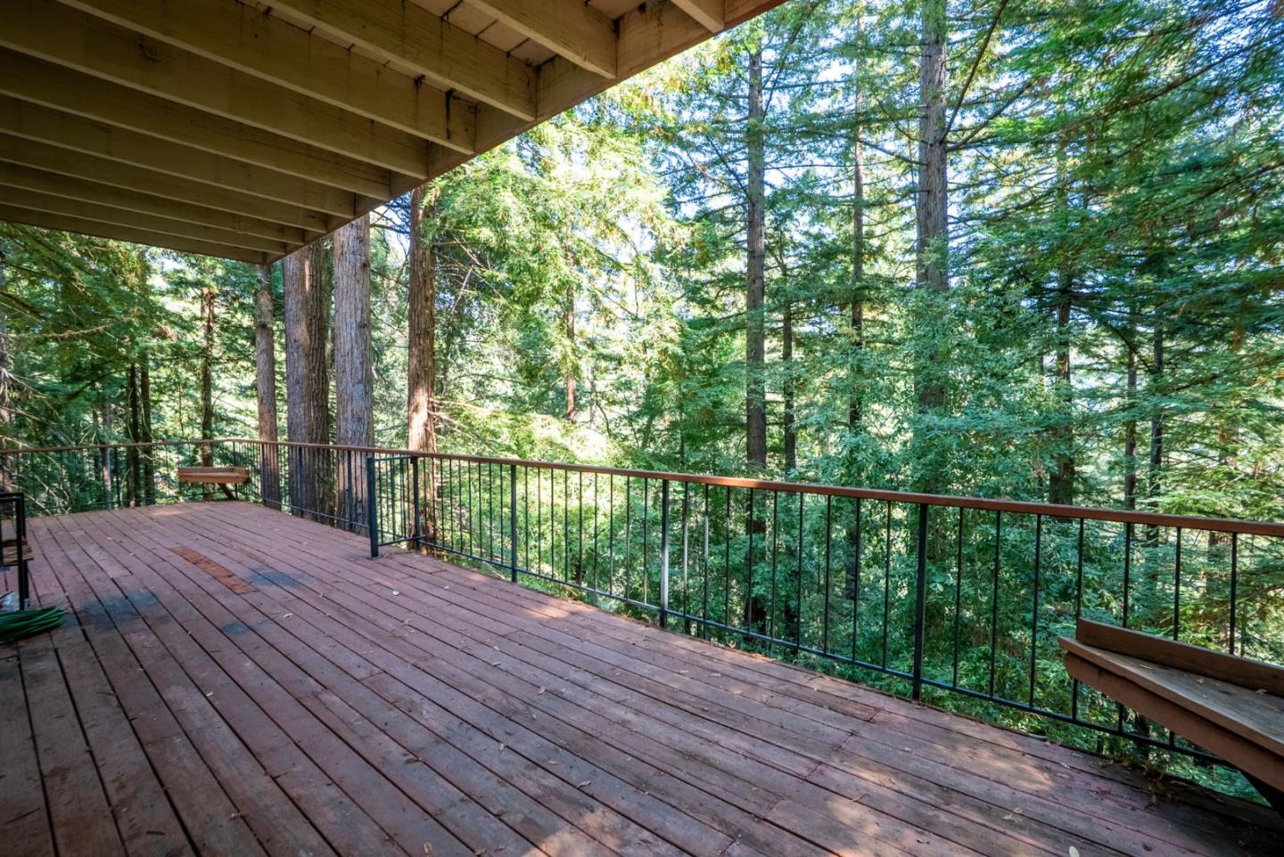 Detail Gallery Image 38 of 46 For 23489 Hutchinson Rd, Los Gatos,  CA 95033 - 4 Beds | 2/1 Baths