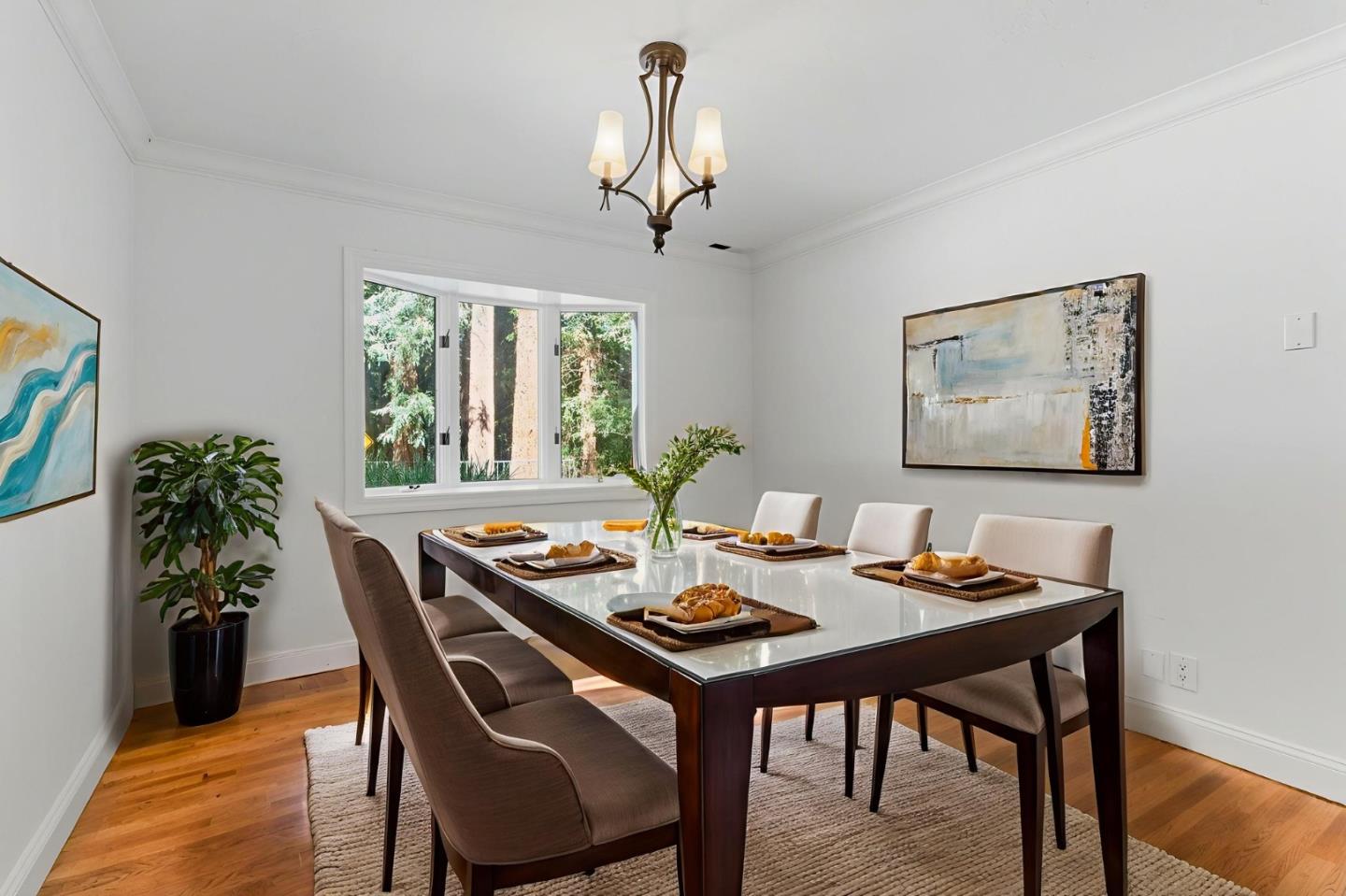 Detail Gallery Image 8 of 46 For 23489 Hutchinson Rd, Los Gatos,  CA 95033 - 4 Beds | 2/1 Baths