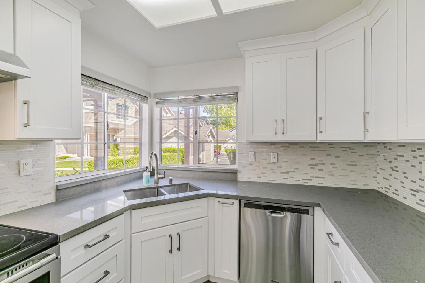 Detail Gallery Image 12 of 42 For 6171 Potrero Dr, Newark,  CA 94560 - 3 Beds | 2/1 Baths