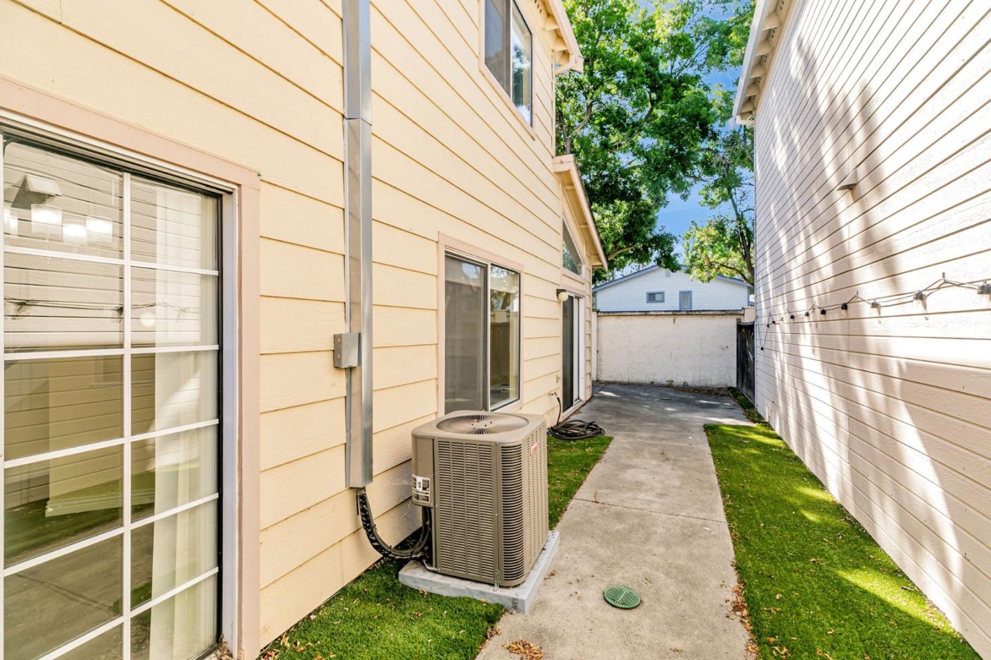 Detail Gallery Image 40 of 42 For 6171 Potrero Dr, Newark,  CA 94560 - 3 Beds | 2/1 Baths