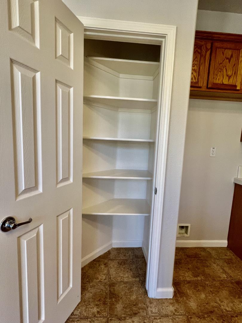 Detail Gallery Image 11 of 33 For 2364 River Rock Dr, Merced,  CA 95340 - 4 Beds | 3 Baths