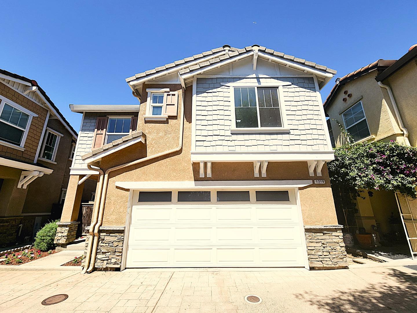Detail Gallery Image 2 of 54 For 1218 Alder Creek Cir, San Leandro,  CA 94577 - 3 Beds | 2/1 Baths