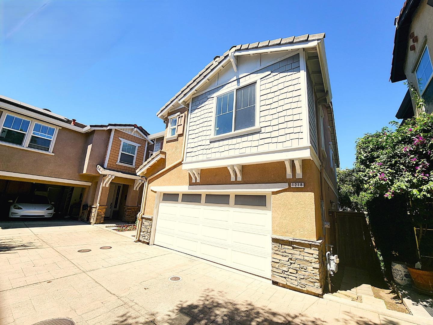 Detail Gallery Image 3 of 54 For 1218 Alder Creek Cir, San Leandro,  CA 94577 - 3 Beds | 2/1 Baths