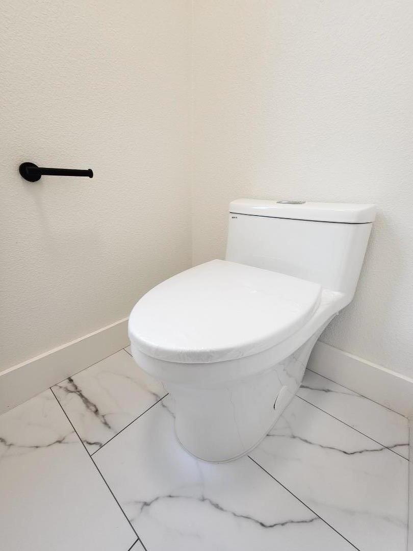 Detail Gallery Image 35 of 54 For 1218 Alder Creek Cir, San Leandro,  CA 94577 - 3 Beds | 2/1 Baths